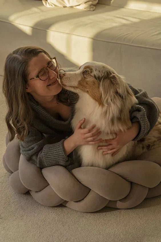 Geflochtenes Bett für Haustiere