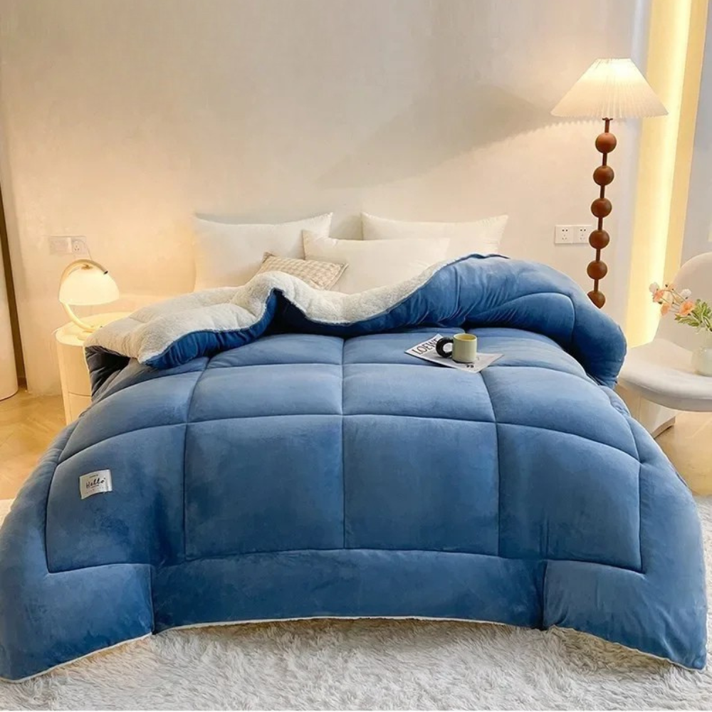 Warme, dicke Winter-Daunendecke 200×230 cm, 4,5 kg – 1+1 GRATIS